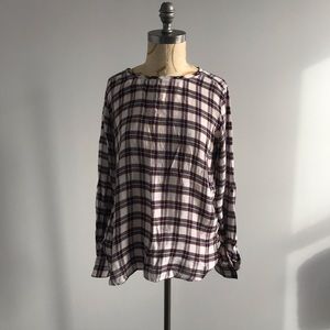 Slightly oversized plaid top